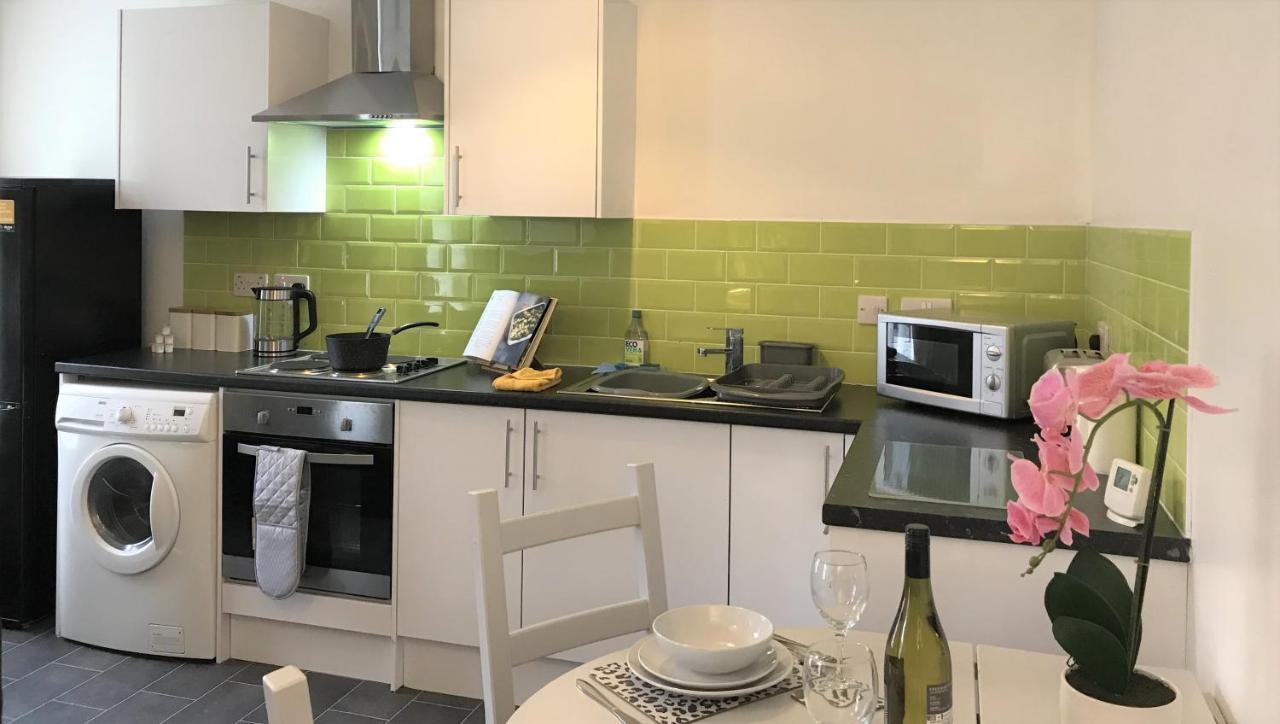 Restful 1-bedroom Flat In St Helens Apartment